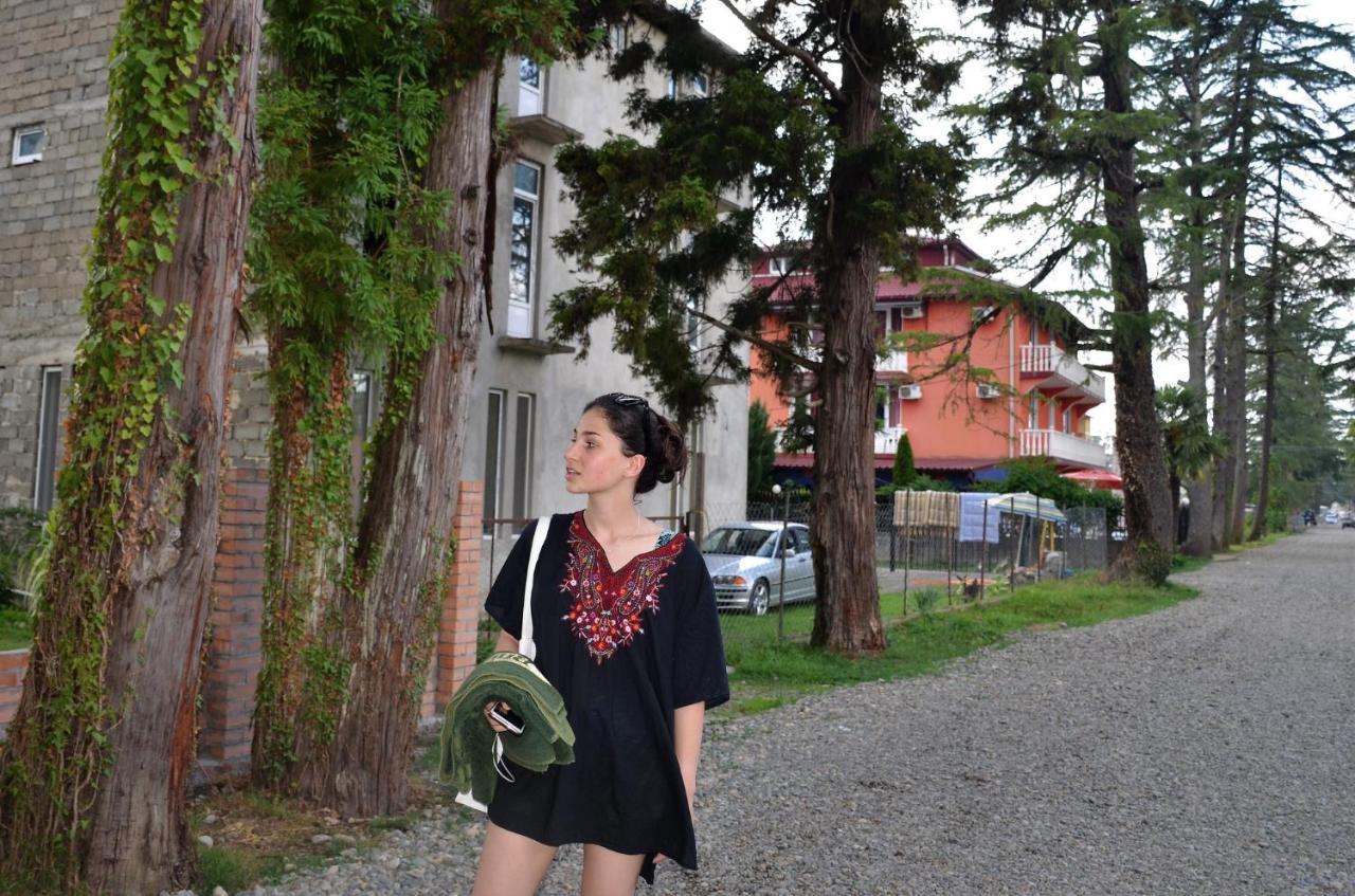 Maka Bed & Breakfast Ureki Exterior photo