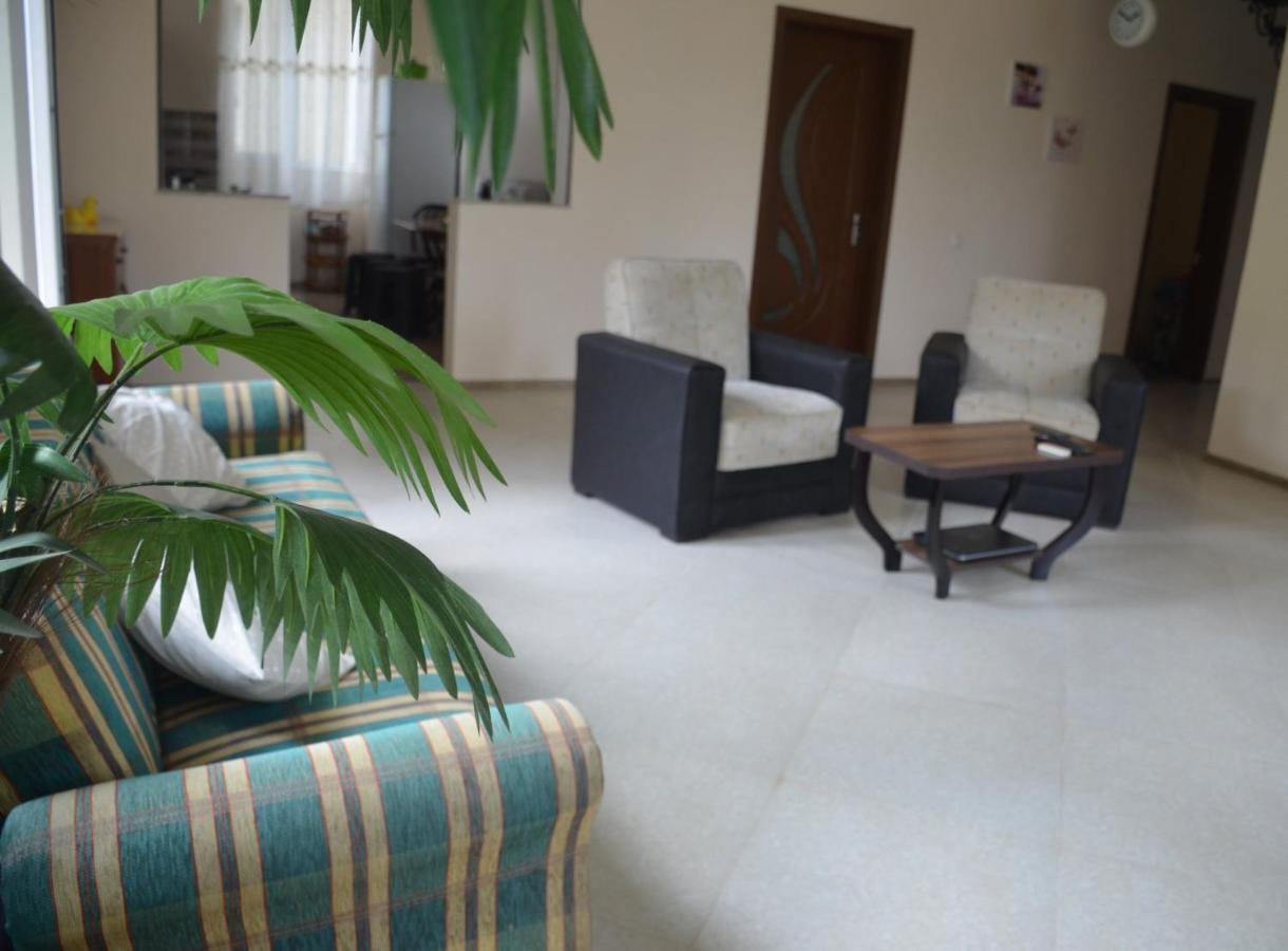 Maka Bed & Breakfast Ureki Exterior photo